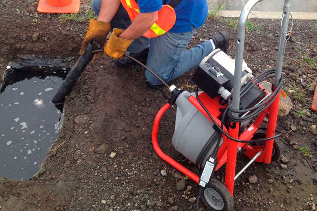 Limpieza de Tanques Sépticos. Destaqueo de Tuberías Trampas de Grasa. Cajas de Registro. Tanques sépticos. Reparación de Tuberías. Fugas de agua. Construcción de Tanques Sépticos, Trampas de grasa y drenajes. Servicio de mantenimiento de tuberías para empresas, Residenciales.